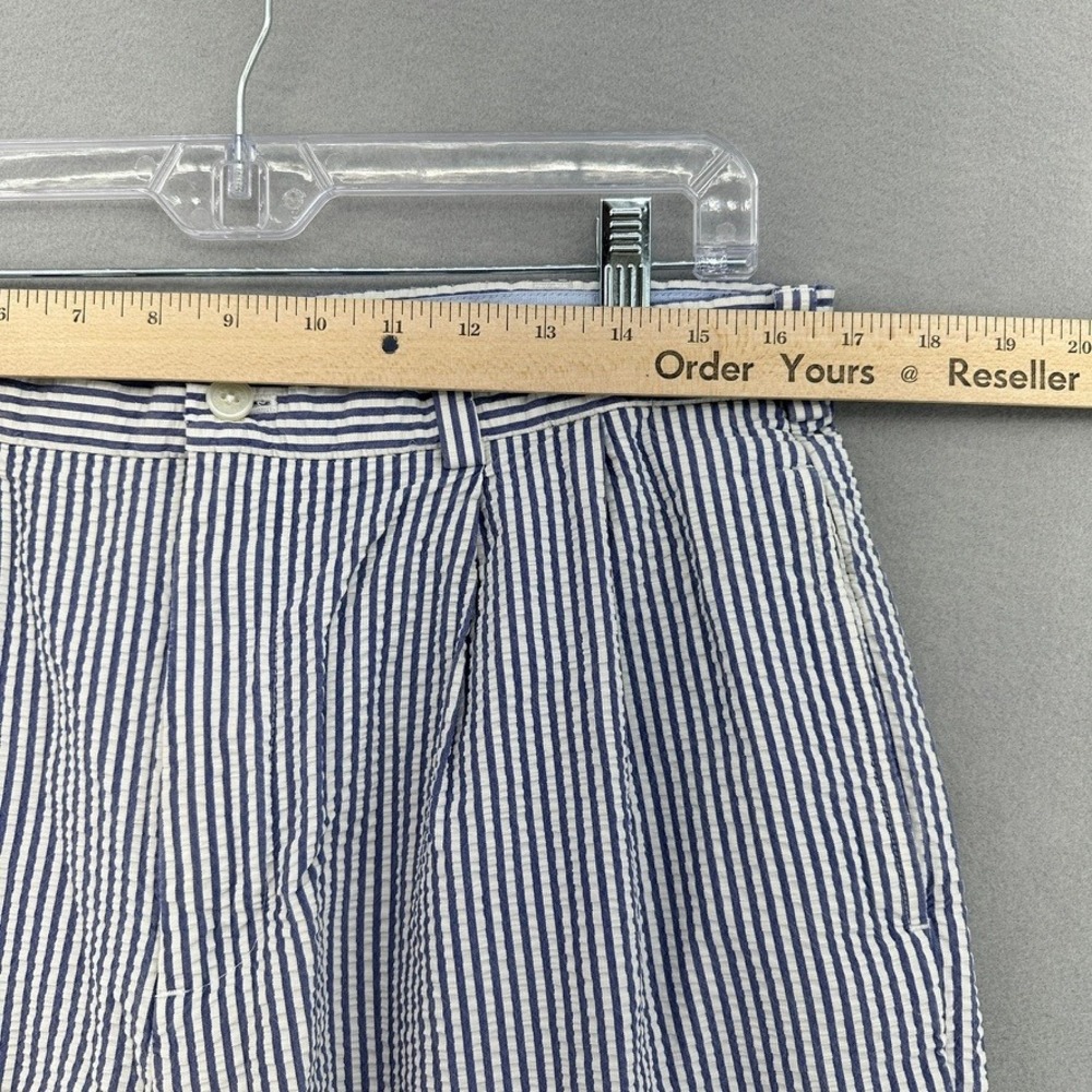 Brooks Brothers 346 Mens Blue White Striped Seersucker Pleated Shorts Size 34 - Picture 3 of 6